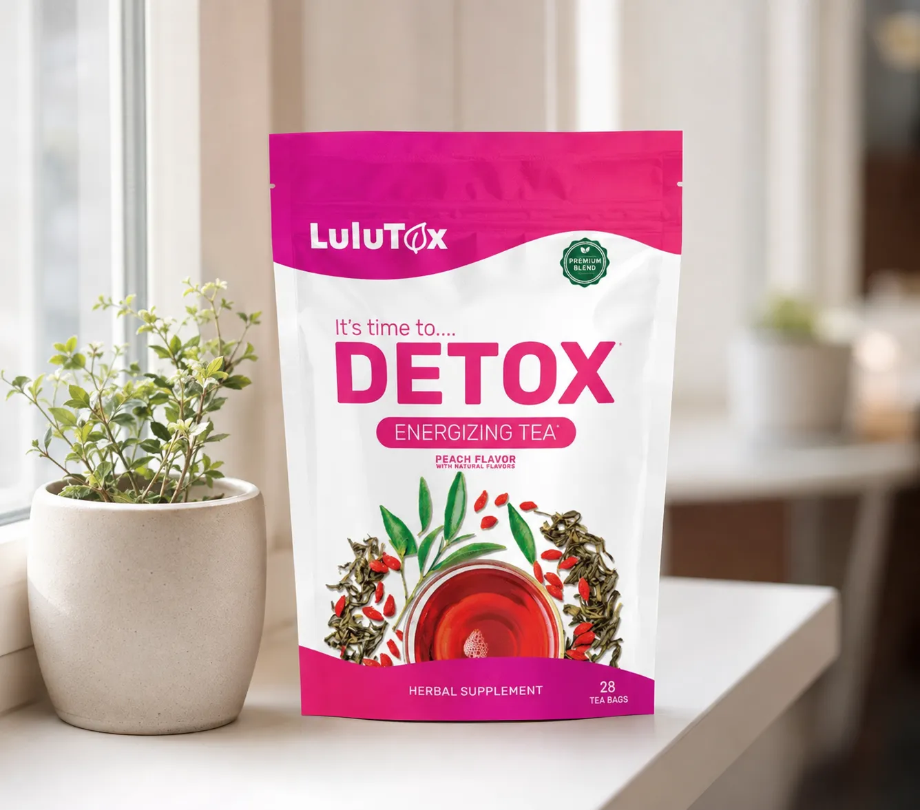 Lulutox Detox Tea HCTC — the package in everyday use
